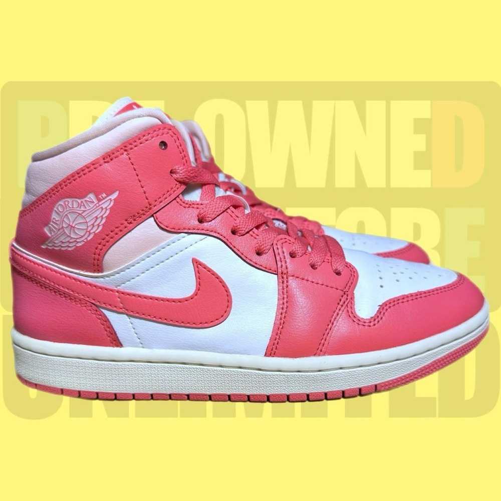 Jordan Women's Sneakers Pink and White